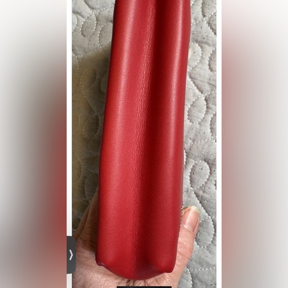 YSL Red Beaute Makeup Bag/Pouch W/Gold Charms - Picture 5 of 11